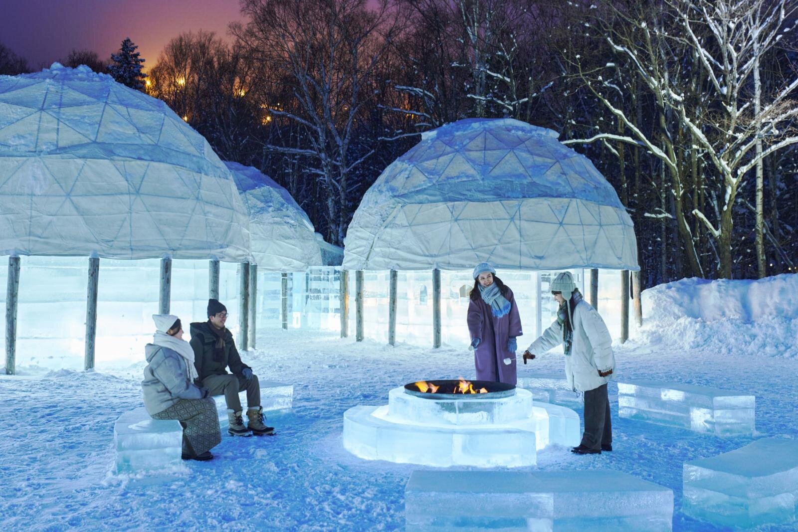 星野リゾート トマムに氷と雪の街「アイスヴィレッジ」“すべてが氷”の教会やホテル、レストランなど｜写真15