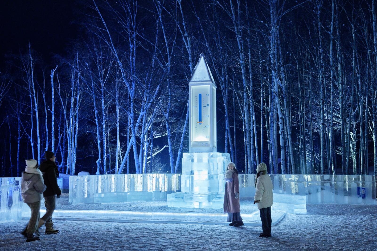 星野リゾート トマムに氷と雪の街「アイスヴィレッジ」“すべてが氷”の教会やホテル、レストランなど｜写真13