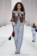 ドルチェ＆ガッバーナ 2026年春夏ウィメンズコレクション - ドレスのように着飾るパジャマルック｜写真25