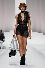 ドルチェ＆ガッバーナ 2026年春夏ウィメンズコレクション - ドレスのように着飾るパジャマルック｜写真35