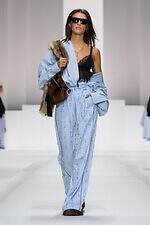 ドルチェ＆ガッバーナ 2026年春夏ウィメンズコレクション - ドレスのように着飾るパジャマルック｜写真53