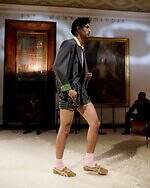 オニツカタイガー×ヴェルサーチェの26年春シューズ、“メデューサ”付きスニーカー＆ローファー｜写真5