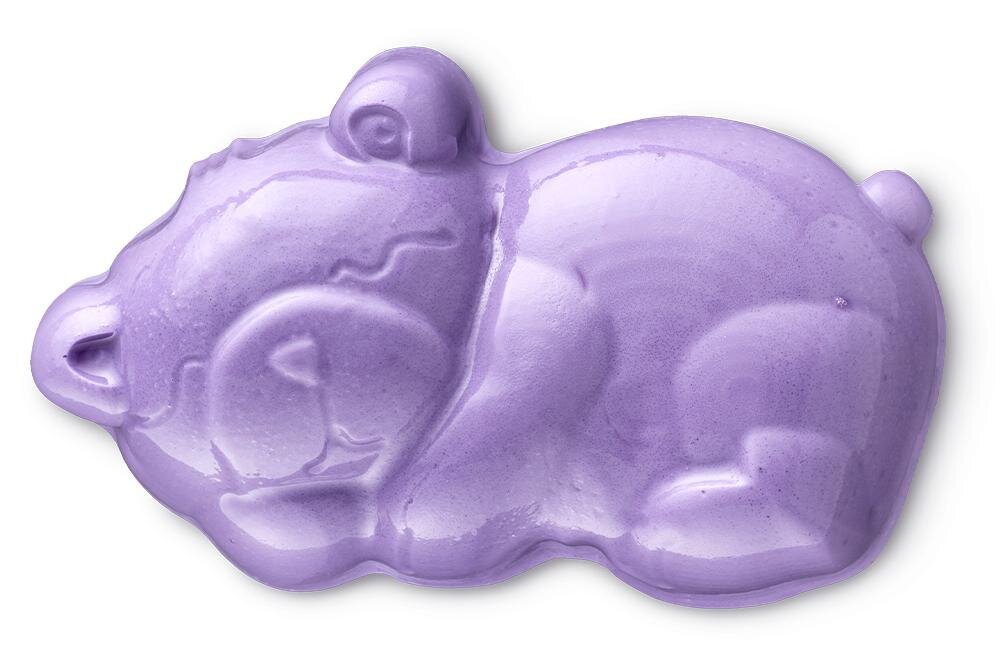 ラッシュ2025年クリスマスコスメ、キャンディ色バスボムや“冬眠中のクマ”シャワージェリー