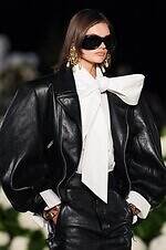 サンローラン 26年春夏ウィメンズコレクション - 強さとフェミニティの二重奏｜写真19