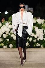 サンローラン 26年春夏ウィメンズコレクション - 強さとフェミニティの二重奏｜写真21