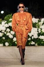 サンローラン 26年春夏ウィメンズコレクション - 強さとフェミニティの二重奏｜写真54