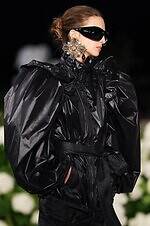 サンローラン 26年春夏ウィメンズコレクション - 強さとフェミニティの二重奏｜写真60