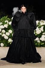 サンローラン 26年春夏ウィメンズコレクション - 強さとフェミニティの二重奏｜写真63