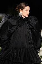 サンローラン 26年春夏ウィメンズコレクション - 強さとフェミニティの二重奏｜写真64