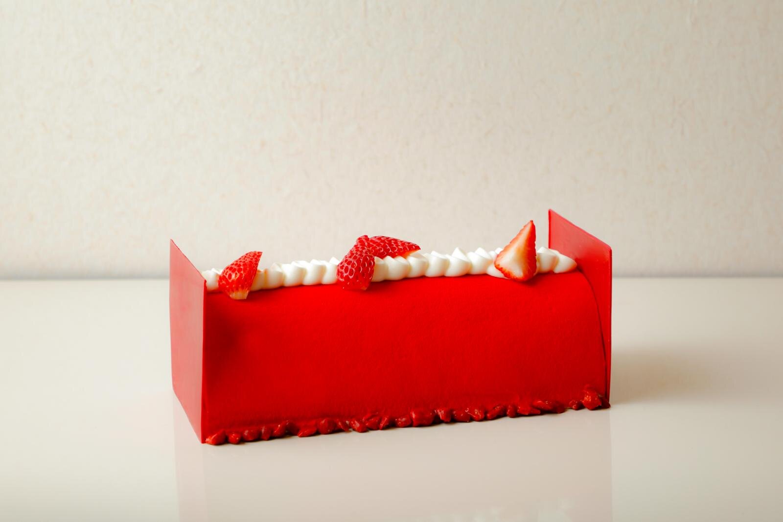 あざといちごのブッシュ 20cm 7,200円