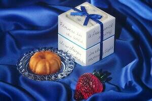 ルル メリー秋冬限定「ルルガトー」“あまおう苺”のパウダー＆ピューレ入りしっとり焼き菓子