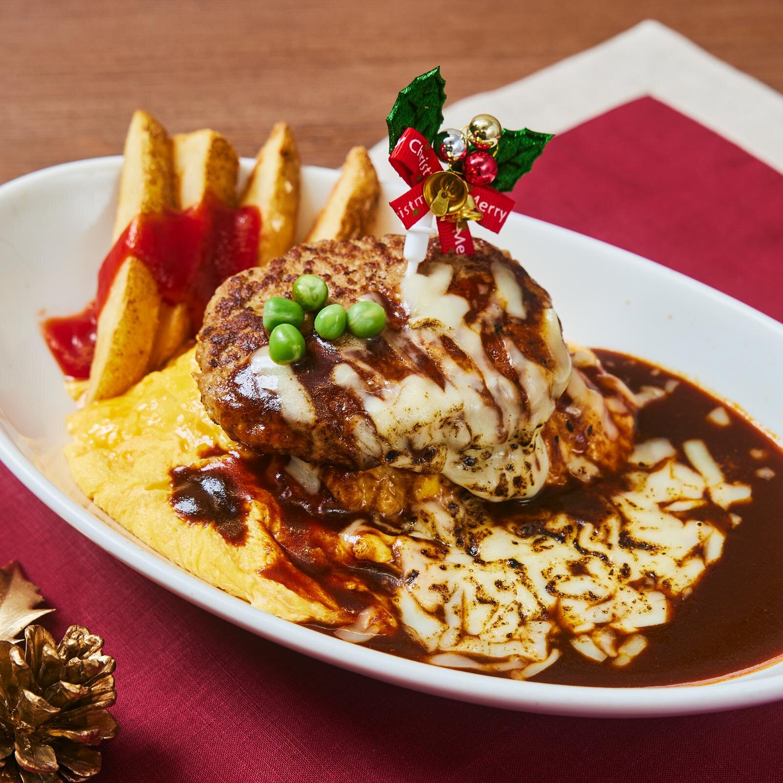 横浜赤レンガ倉庫25年クリスマスマーケットにドイツ料理や雑貨集結、巨大ツリーやイルミネーションも｜写真36