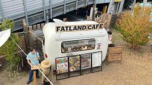 横浜赤レンガ倉庫25年クリスマスマーケットにドイツ料理や雑貨集結、巨大ツリーやイルミネーションも|写真30