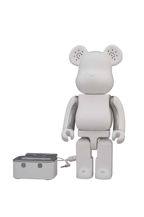 世界で大人気のブロックフィギュア「BE@RBRICK &#153;」がスピーカーに変身！ | 写真