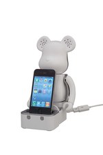 世界で大人気のブロックフィギュア「BE@RBRICK &#153;」がスピーカーに変身！｜写真1