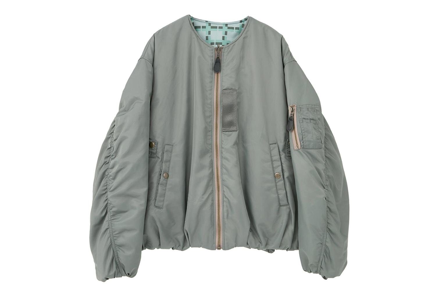 クラネ×フラグメント デザイン“教会モチーフ”柄のリバーシブルMA-1＆セットアップ