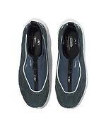 スイコック×エフシーイーの“防水透湿”ジップスニーカー、スエードの異素材アッパーで｜写真6