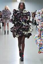 アンリアレイジ(ANREALAGE) 生命の可視化｜写真3