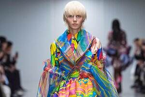 アンリアレイジ 26年春夏コレクション - 「生命の可視化」生き物のように動く服