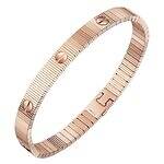 「おしゃれな2025年冬ブランドジュエリー」普段使いアクセサリーから憧れ高級ジュエリーまで｜写真2