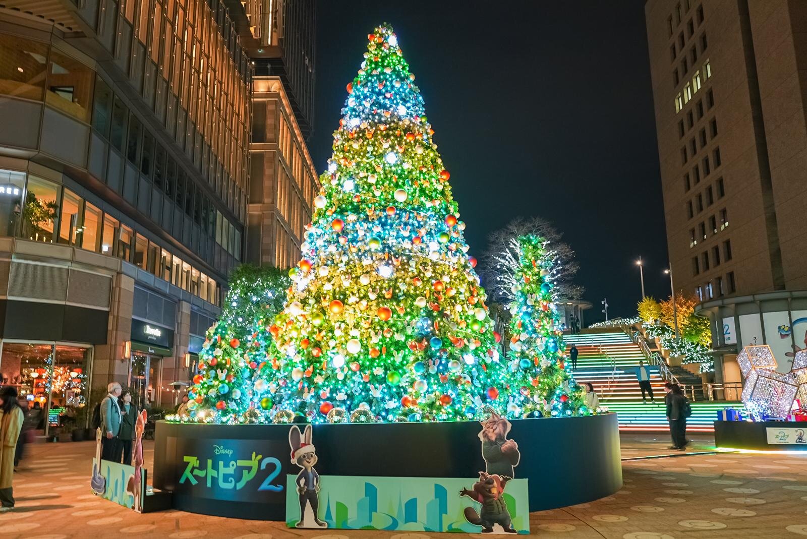 日比谷ステップ広場