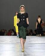 ドリス ヴァン ノッテン 2026年春夏コレクション - 気ままな波の戯れ｜写真26