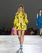 ドリス ヴァン ノッテン 2026年春夏コレクション - 気ままな波の戯れ｜写真31