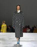 ドリス ヴァン ノッテン 2026年春夏コレクション - 気ままな波の戯れ｜写真35