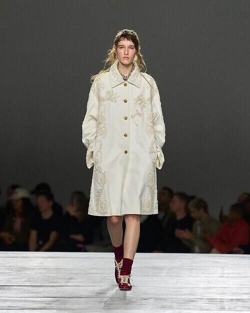 ドリスヴァンノッテンdries van notenベルギー製 ドリスヴァンノッテン : DRIES VAN NOTEN - ファッションプレス