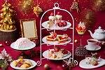 「クリスマスギフトアフタヌーンティー」横浜で、とろ～りキャンドル風ヴェリーヌやハートムースなど苺尽くし｜写真1