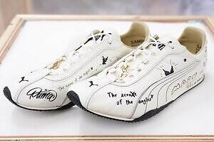 M A S U×プーマ“天使”の落書きスニーカー＆ユニフォーム風Tシャツ、26年春のコラボ