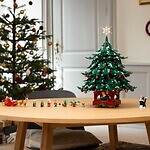 レゴブロックの25年クリスマスオブジェ、“部屋が現れる”ツリー型オブジェ＆煙突が揺れる列車｜写真4