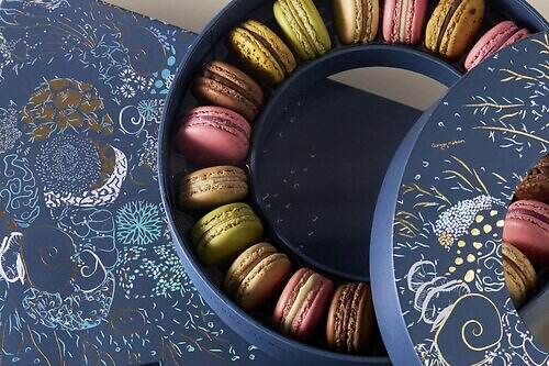 ピエール・エルメ・パリ25年クリスマス、“深海の世界”着想マカロンボックス＆アドベントカレンダー