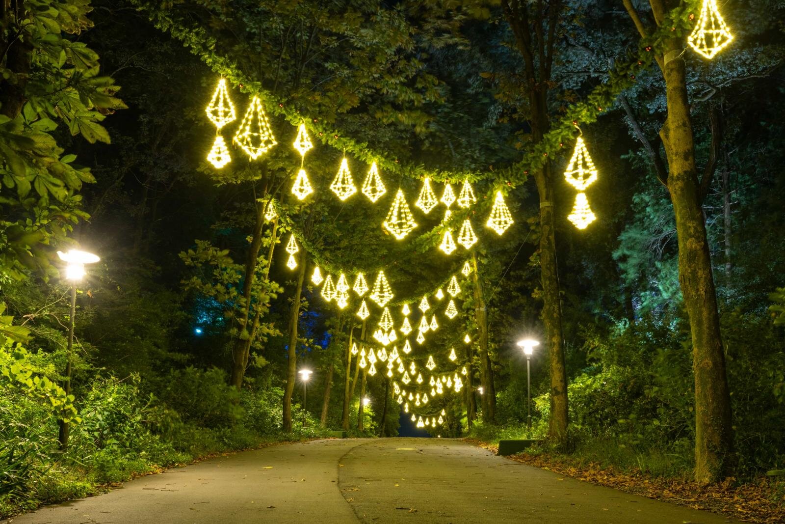 埼玉メッツァビレッジのクリスマスイベント、フィンランドのサンタ＆北欧風イルミネーション