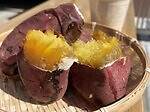 麻布台ヒルズ「やきいも広場」極蜜焼き芋＆希少品種"ホワイトスイート"など大集結｜写真5