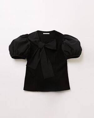 カナコ タムラ×フェルメリスト ビームス、スズラン柄刺繍レースのデニムドレスやサテン巾着バッグ｜写真2