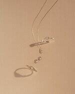 ノジェス25年冬ジュエリー、桃色天然石のリング&"アイリスの花"着想ネックレス｜写真5