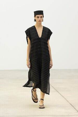 クリスチャン ワイナンツ(christian wijnants) 2026年春夏ウィメンズコレクション  - 写真24