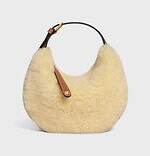 セリーヌ“ふわふわファー”のホーボーバッグ＆バックパック、ゴールドのトリオンフ付き｜写真2