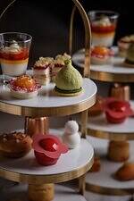 フォーシーズンズホテル東京大手町のクリスマスアフタヌーンティー、‟雪だるま”型アップルタタンなど｜写真6