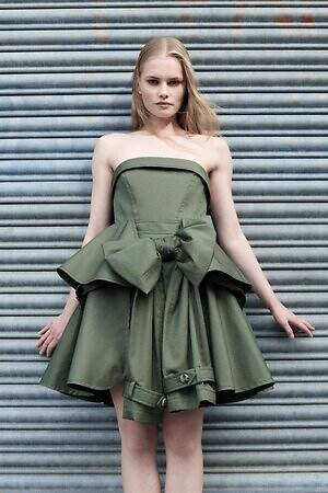 ヴィクター＆ロルフ(VIKTOR & ROLF) 2026年春夏ウィメンズコレクション  - 写真9