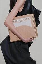 イッセイ ミヤケ 26年春夏コレクション - 身体と衣服の境界線｜写真24