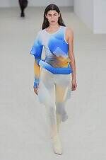 イッセイ ミヤケ 26年春夏コレクション - 身体と衣服の境界線｜写真33