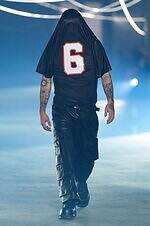 ヴェトモン 26年春夏コレクション - 露出と隠蔽、仮面性をテーマに｜写真38