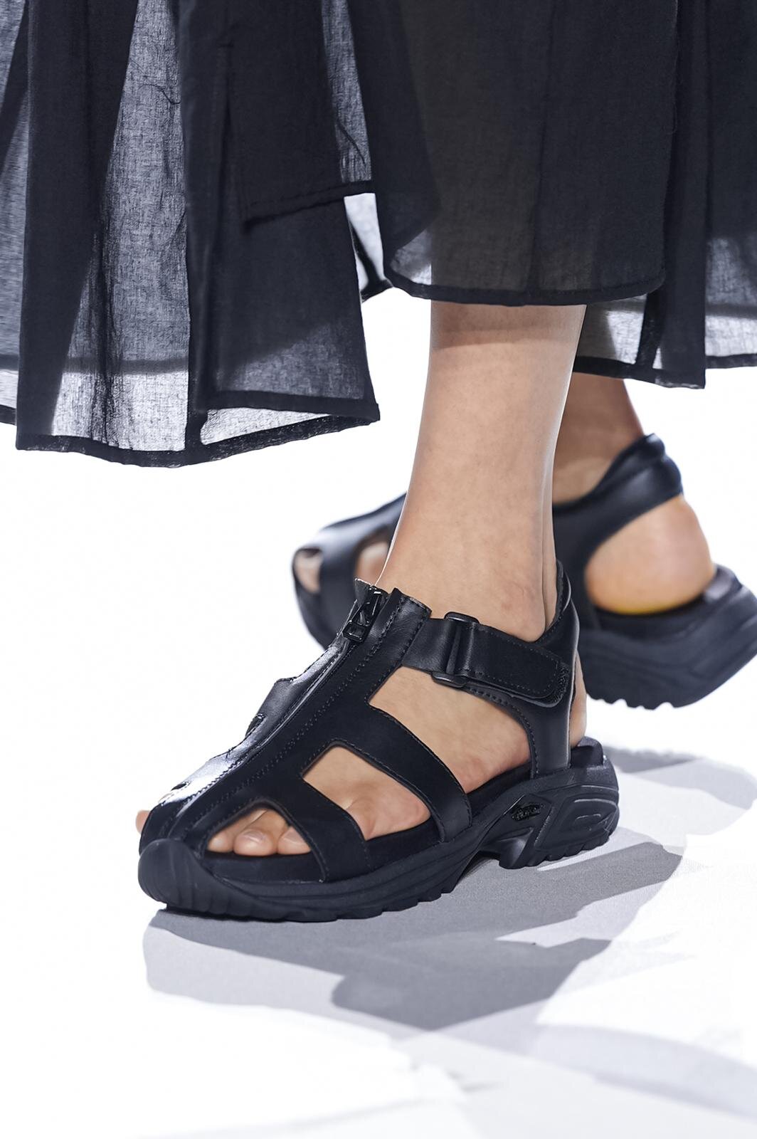 ヨウジヤマモト(Yohji Yamamoto) 2026年春夏ウィメンズコレクション  - 写真42
