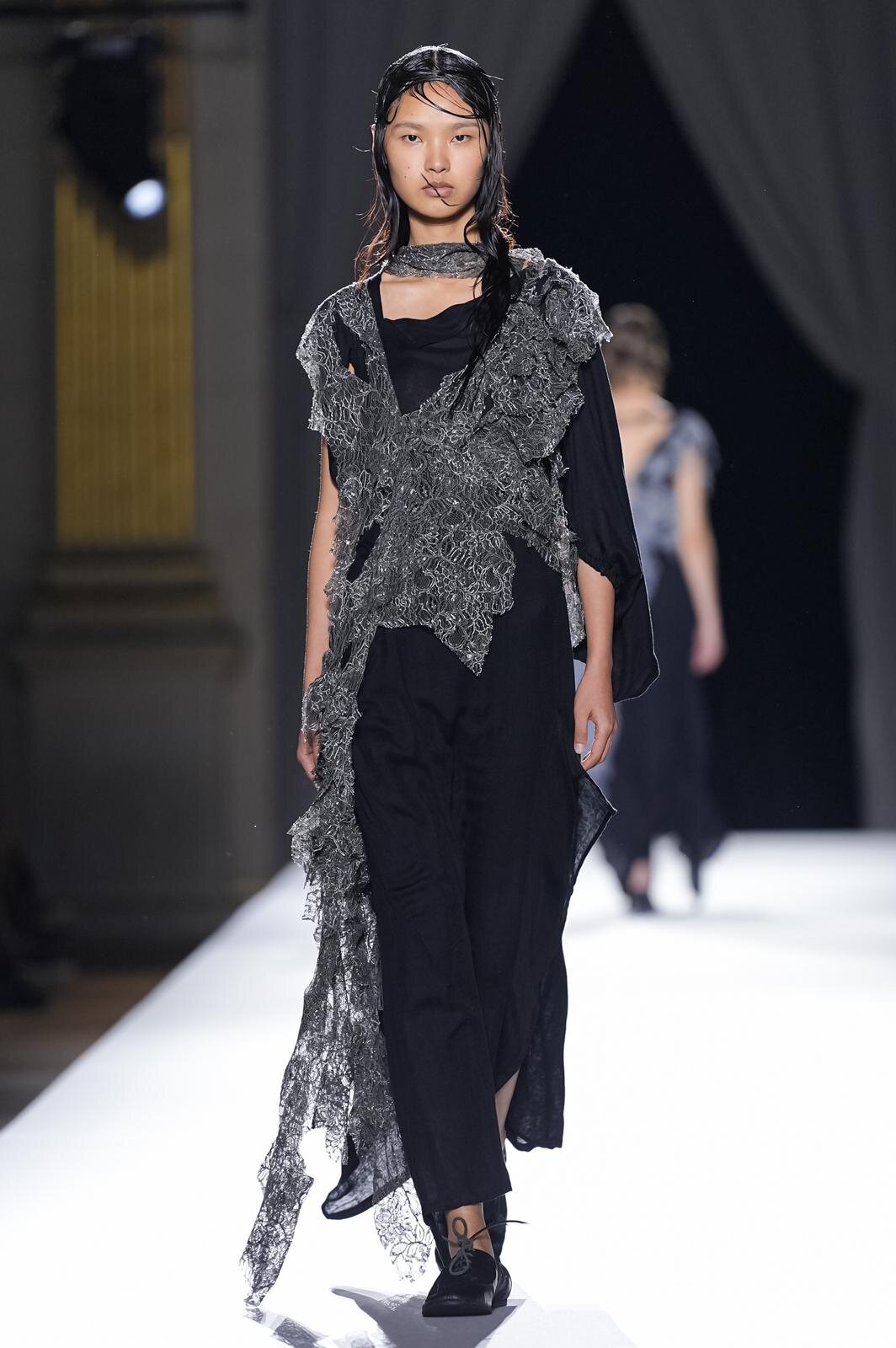 ヨウジヤマモト(Yohji Yamamoto) 2026年春夏ウィメンズコレクション  - 写真78