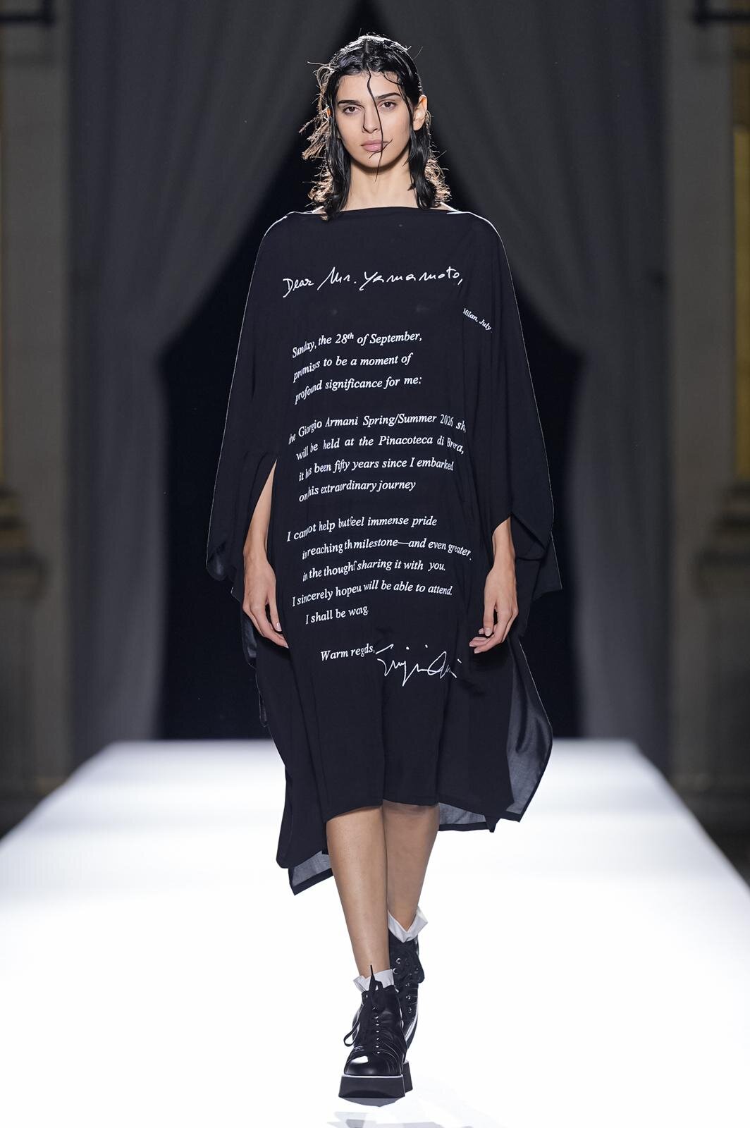 ヨウジヤマモト(Yohji Yamamoto) 2026年春夏ウィメンズコレクション  - 写真84