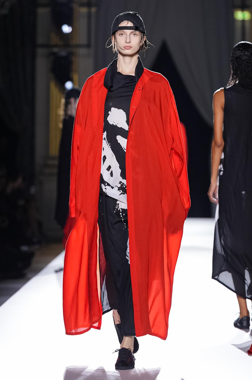 ヨウジヤマモト(Yohji Yamamoto) 2026年春夏ウィメンズコレクション  - 写真114