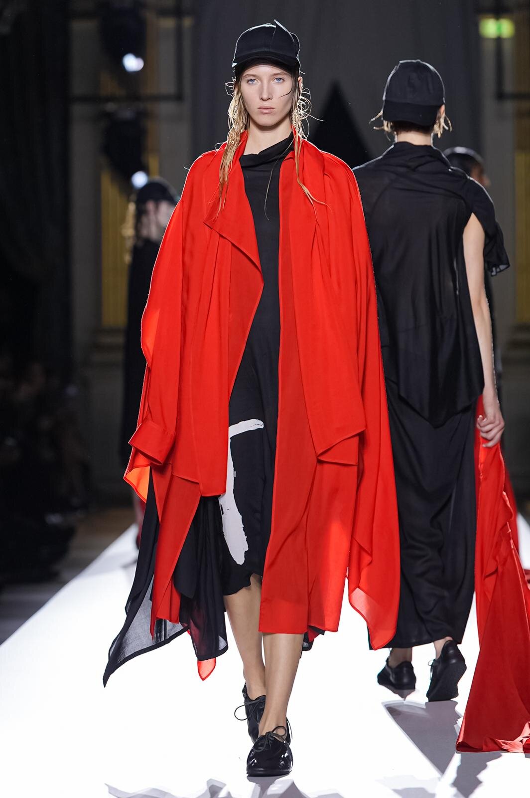 ヨウジヤマモト(Yohji Yamamoto) 2026年春夏ウィメンズコレクション  - 写真115