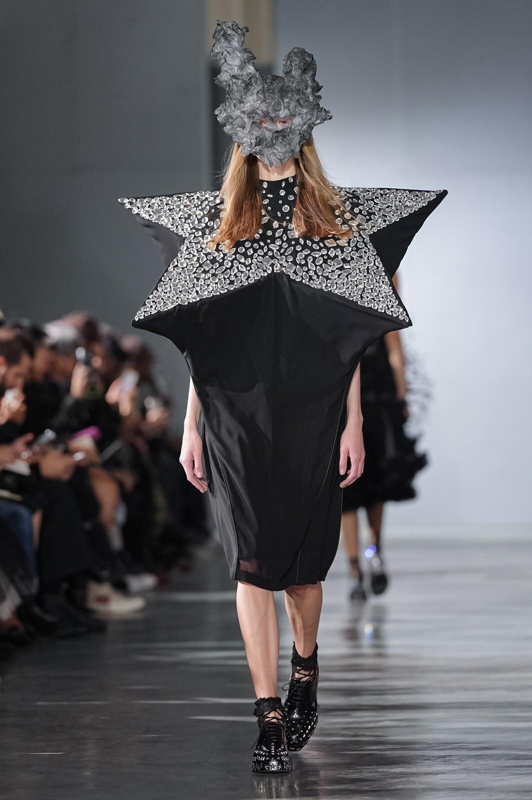 ノワール ケイ ニノミヤ(noir kei ninomiya) 2026年春夏ウィメンズコレクション  - 写真8
